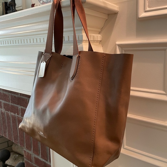 COACH Derby Tote Light Saddle Leather Shoulder Bag F59818 - Picture 2 of 9